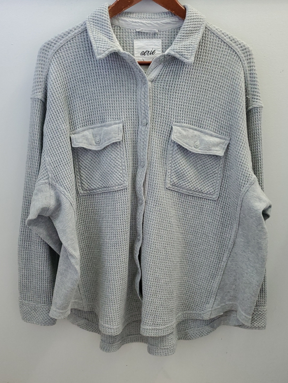 Aerie Lumberjane Waffle Knit Button Up Shirt / Shacket Size Medium Gray & White - Picture 2 of 9